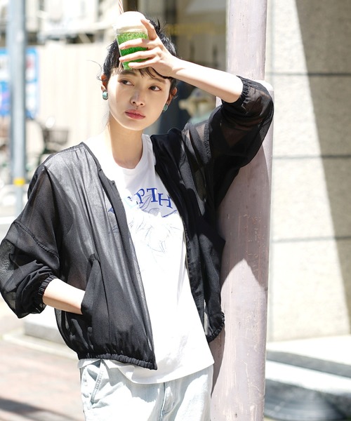 zootie（ズーティー）の「シアーブルゾン［ノーカラー］（ブルゾン・レディース・グレイッシュベージュ/ブラック・フリー）」の4枚目の写真