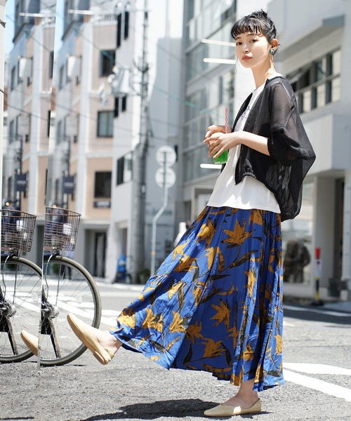 zootie（ズーティー）の「シアーブルゾン［ノーカラー］（ブルゾン・レディース・グレイッシュベージュ/ブラック・フリー）」の6枚目の写真