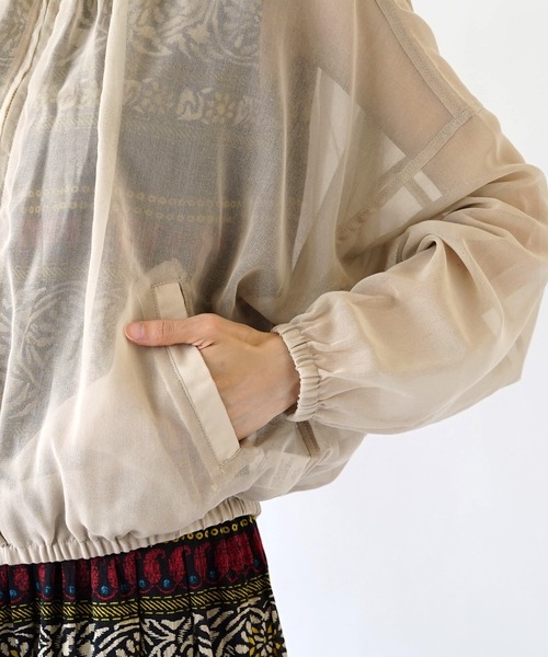 zootie（ズーティー）の「シアーブルゾン［ノーカラー］（ブルゾン・レディース・グレイッシュベージュ/ブラック・フリー）」の17枚目の写真