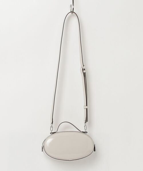 Guess（ゲス）の「DALI Mini Crossbody（ハンドバッグ・レディース・ホワイト/ブラック・ONE SIZE）」の8枚目の写真