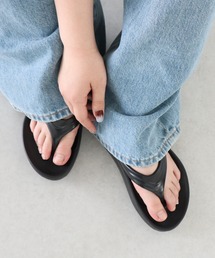 【軽量・ふかふか】軽量厚底ソフトトングリカバリーサンダル JA4026