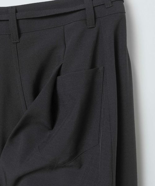 JEANASIS(ジーナシス)の「バックタックコクーンパンツ/663465(スラックス・レディース・ホワイト/グレー系その他/ブラック・SMALL/MEDIUM)」の16枚目の写真