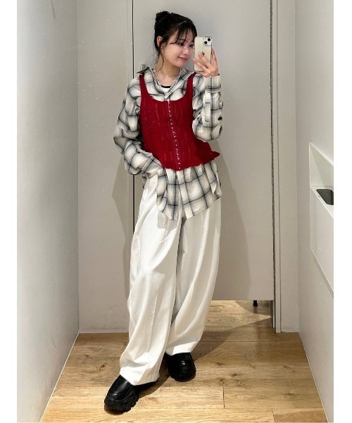 JEANASIS(ジーナシス)の「バックタックコクーンパンツ/663465(スラックス・レディース・ホワイト/グレー系その他/ブラック・SMALL/MEDIUM)」の22枚目の写真