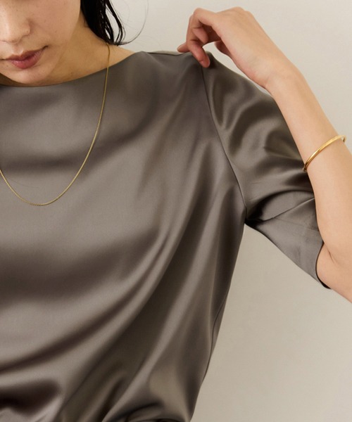 ROPE'（ロペ）の「ドレープサテンティーブラウス/セットアップ対応・イージーケア（シャツ/ブラウス・レディース・ブラック/イエロー系その他3/ベージュ・FREE）」の15枚目の写真