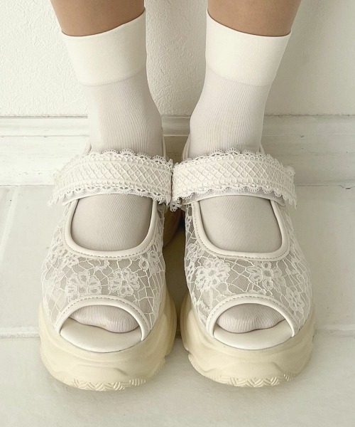 F i.n.t（フィント）の「レース使いスニーカーサンダル（サンダル・レディース・ブラック/オフホワイト・L/M/S）」の4枚目の写真