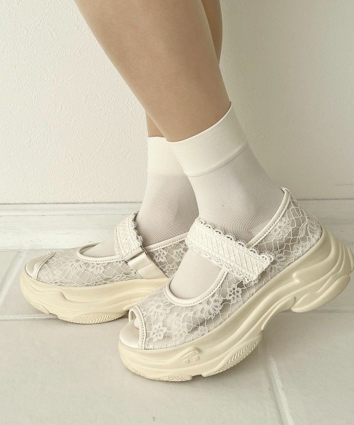 F i.n.t（フィント）の「レース使いスニーカーサンダル（サンダル・レディース・ブラック/オフホワイト・L/M/S）」の5枚目の写真