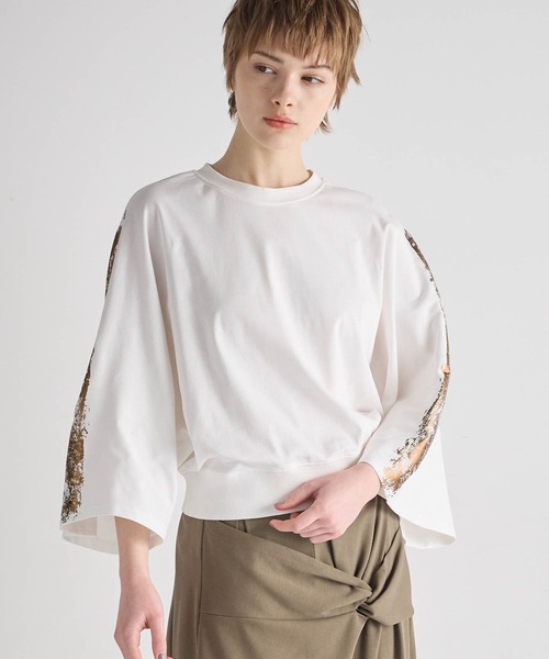ATSURO TAYAMA(アツロウタヤマ)の「スムースコットン箔プリントドルマントップス(Tシャツ/カットソー・レディース・ホワイト/ブラック・M)」の1枚目の写真