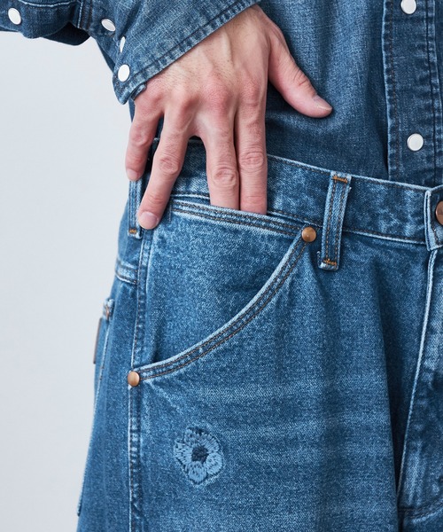 Lee（リー）の「Wrangler/ラングラー【US ORIGINAL】ワイドジーンズ フラワーエンブロイダリー　刺繍（デニムパンツ・メンズ・ブルー・SMALL/MEDIUM/LARGE）」の7枚目の写真