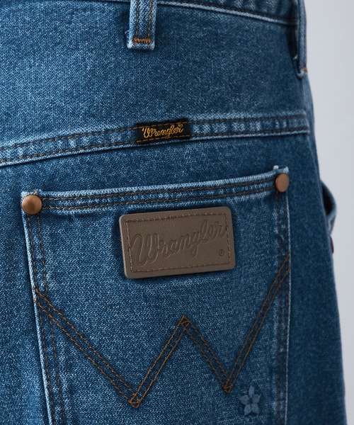 Lee（リー）の「Wrangler/ラングラー【US ORIGINAL】ワイドジーンズ フラワーエンブロイダリー　刺繍（デニムパンツ・メンズ・ブルー・SMALL/MEDIUM/LARGE）」の9枚目の写真