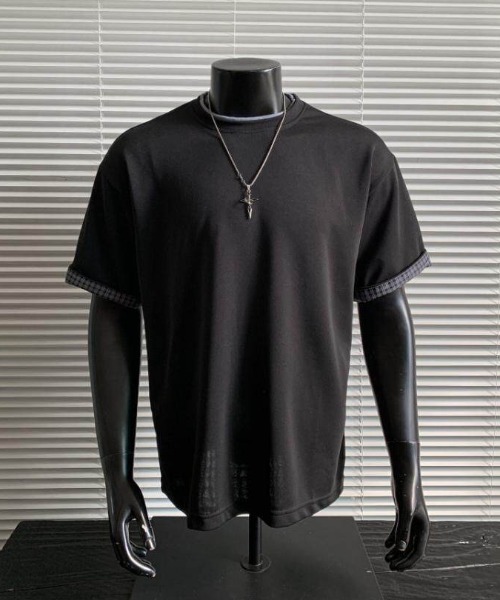 FreeZone(フリーゾーン)の「配色レイヤードネック×チェック袖口 ルーズシルエット半袖Tシャツ(Tシャツ/カットソー・メンズ・グレー/ブラック・F)」の17枚目の写真