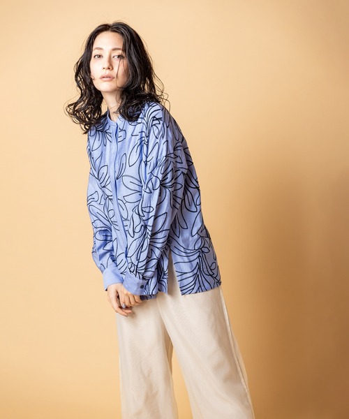 OSMOSIS(オズモーシス)の「エンブロイダリー比翼シャツ(シャツ/ブラウス・レディース・アイボリー/ブラック・ONE SIZE)」の7枚目の写真