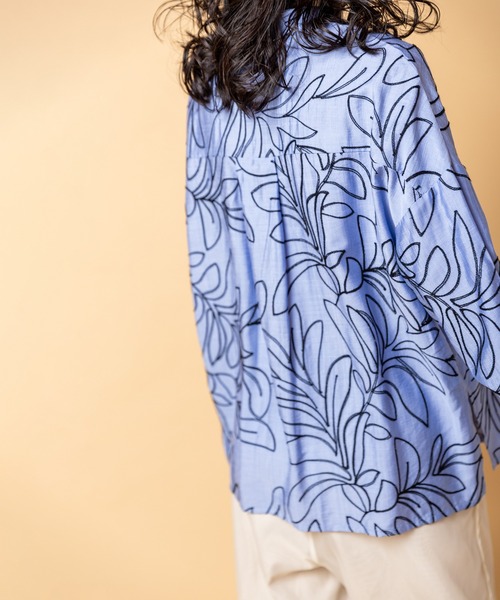 OSMOSIS(オズモーシス)の「エンブロイダリー比翼シャツ(シャツ/ブラウス・レディース・アイボリー/ブラック・ONE SIZE)」の10枚目の写真