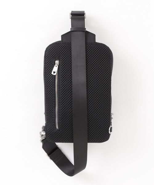 Guess(ゲス)の「BERNA Crossbody ショルダーバッグ メンズバッグ(ショルダーバッグ・メンズ・ブラック・ONE SIZE)」の14枚目の写真