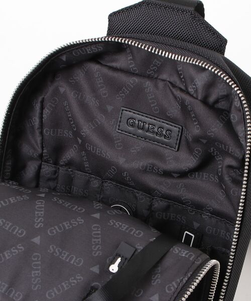 Guess(ゲス)の「BERNA Crossbody ショルダーバッグ メンズバッグ(ショルダーバッグ・メンズ・ブラック・ONE SIZE)」の12枚目の写真