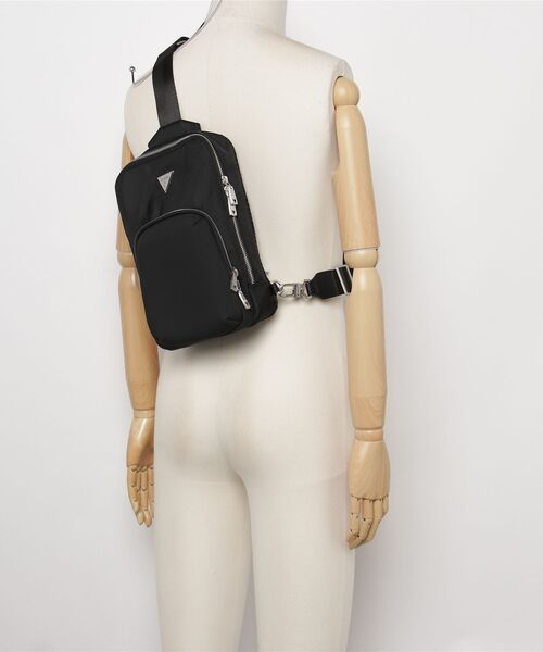 Guess(ゲス)の「BERNA Crossbody ショルダーバッグ メンズバッグ(ショルダーバッグ・メンズ・ブラック・ONE SIZE)」の11枚目の写真