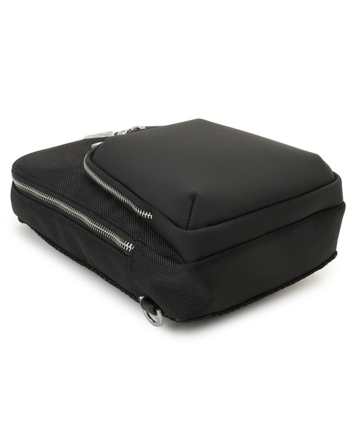 Guess(ゲス)の「BERNA Crossbody ショルダーバッグ メンズバッグ(ショルダーバッグ・メンズ・ブラック・ONE SIZE)」の7枚目の写真