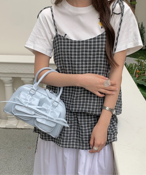 FREE STYLISTS（フリー スタイリスト）の「Y2K 【 5色展開 】 ダブルリボンデザイン ハンドバッグ/ペットボトル収納（ショルダーバッグ・レディース・オフホワイト/シルバー/ブラック/ライトブルー・FREE）」の3枚目の写真