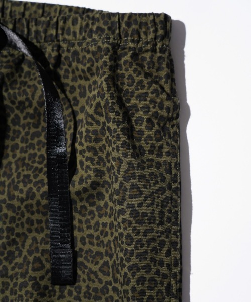 THRIFTY LOOK(スリフティールック)の「THRIFTY LOOK / スリフティールック PRINTED 90S CLIMBING PANTS タイガーカモ レオパード ウェビングベルト イージーパンツ(その他パンツ・メンズ・ブラウン/グリーン/カモフラージュ・MEDIUM/LARGE)」の21枚目の写真