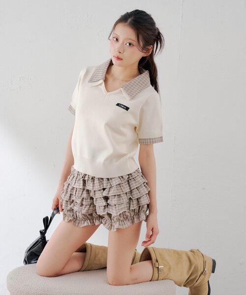 Chico（チコ）の「【WEB限定カラーあり】半袖シャツレイヤードVネックニット（ニット/セーター・レディース・ネイビー/アイボリー/ブラック/ブラック系その他/グレー・FREE）」の2枚目の写真