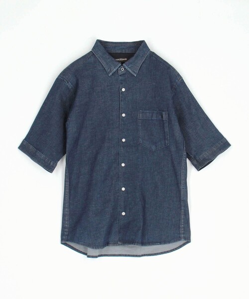 HIDEAWAYS NICOLE(ハイダウェイニコル)の「スーパーライトオンスデニムストレッチ5分袖シャツ(シャツ/ブラウス・メンズ・ブルー/その他2/ネイビー・XL/M/L)」の2枚目の写真