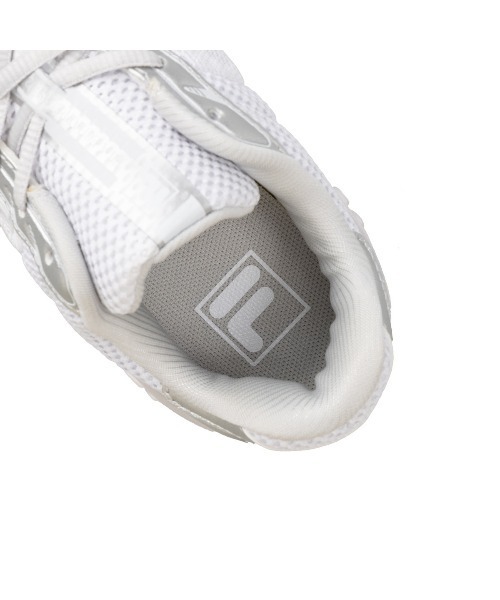 FILA(フィラ)の「FILA FILA ECHAPPE MS v2(フィラ フィラ エシャッペ MS v2)(スニーカー・レディース・シルバー系・23cm/23.5cm/24cm/24.5cm/25cm)」の2枚目の写真