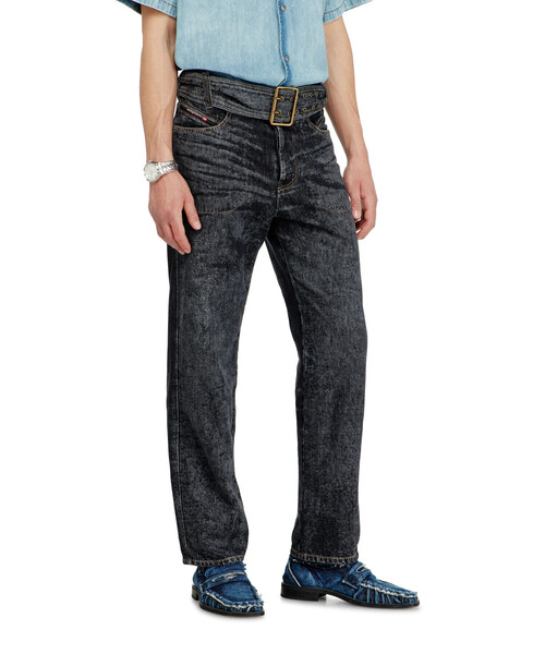 DIESEL（ディーゼル）の「メンズ デニムパンツ D-MACRUS-S（デニムパンツ・メンズ・ブラック系その他・26inch/28inch/30inch/32inch/34inch/36inch）」の8枚目の写真