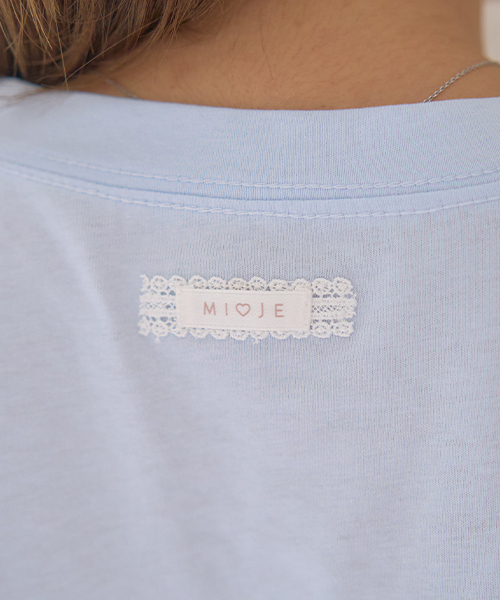 Mi-je(ミジェ)の「パールラインロゴ半袖Tシャツ(Tシャツ/カットソー・レディース・ブラック/ライトブルー・F)」の5枚目の写真