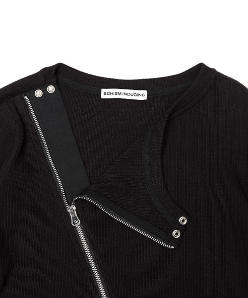 SCHISM INDUCING(スキズムインデューシング)の「DIAGONAL ZIP UP TOP BLACK(Tシャツ/カットソー・レディース・その他・FREE)」の4枚目の写真