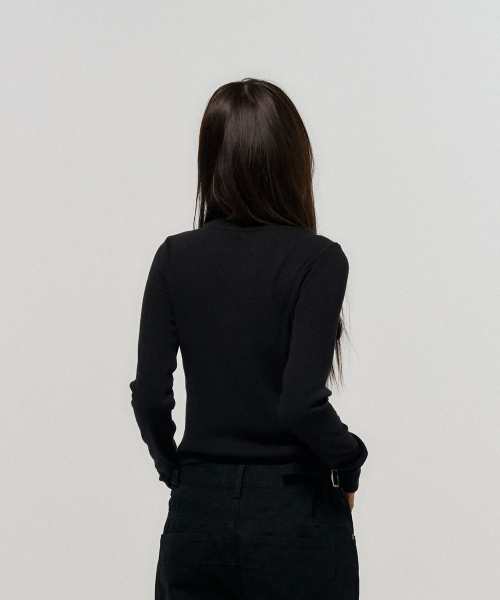 SCHISM INDUCING(スキズムインデューシング)の「DIAGONAL ZIP UP TOP BLACK(Tシャツ/カットソー・レディース・その他・FREE)」の10枚目の写真