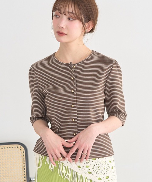 earth music&ecology(アースミュージックアンドエコロジー)の「ゴールドボタンボーダーカーディガン(Tシャツ/カットソー・レディース・ブラック/アイボリー/ブラウン・FREE)」の3枚目の写真