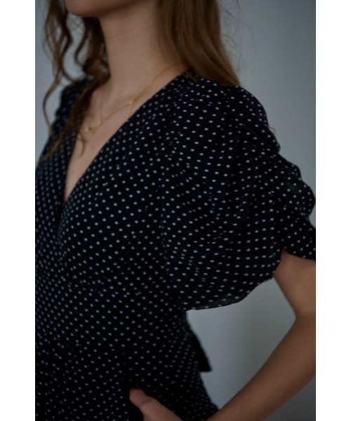 Estella.K(エステラケー)の「New Harper Polka-dot Dress【Essential Edit】 カシュクールドットドレス(ワンピース・レディース・ブラック系/アイボリー系/サックスブルー系・FREE)」の8枚目の写真