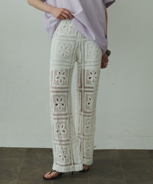 Plumel（プルメル）の「Panel Crochet Lace Pants / パネルクロシェレースパンツ（その他パンツ・レディース・ベージュ/ホワイト・MEDIUM）」の13枚目の写真
