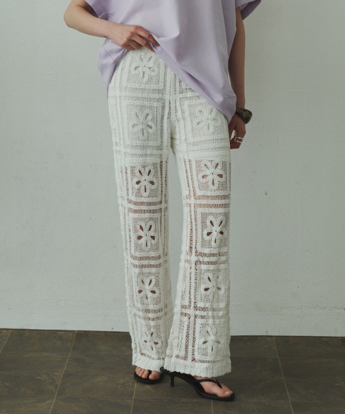 Plumel（プルメル）の「Panel Crochet Lace Pants / パネルクロシェレースパンツ（その他パンツ・レディース・ベージュ/ホワイト・MEDIUM）」の14枚目の写真