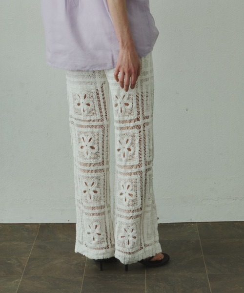 Plumel（プルメル）の「Panel Crochet Lace Pants / パネルクロシェレースパンツ（その他パンツ・レディース・ベージュ/ホワイト・MEDIUM）」の18枚目の写真