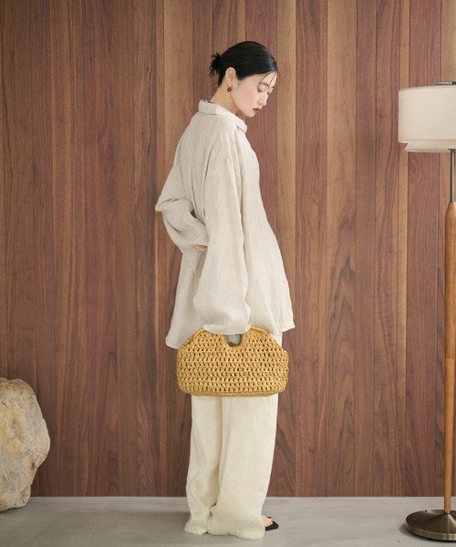 LAULEN(ローレン)の「front tuck line linen shirt /フロントタックラインリネンシャツ(シャツ/ブラウス・レディース・ベージュ/アイボリー・FREE)」の13枚目の写真