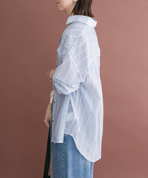 ITEMS URBANRESEARCH(アイテムズ アーバンリサーチ)の「シアープリントストライプシャツ(シャツ/ブラウス・レディース・ピンク/ブルー/ベージュ・FREE)」の11枚目の写真