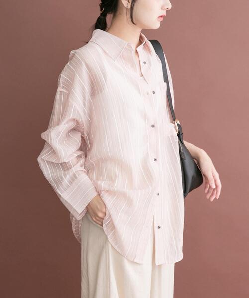 ITEMS URBANRESEARCH(アイテムズ アーバンリサーチ)の「シアープリントストライプシャツ(シャツ/ブラウス・レディース・ピンク/ブルー/ベージュ・FREE)」の22枚目の写真
