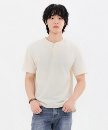 CHASECULT（チェイスカルト）の「男性ヘンリーネック半袖Tシャツ-FBRK5816D05（Tシャツ/カットソー）」