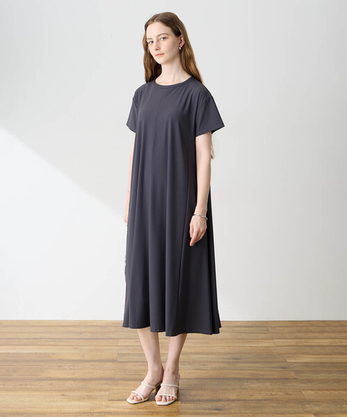 LE SOUK HOLIDAY（ルスークホリデー）の「クールストレッチトリコットワンピース【接触冷感・UVカット・ポケット付き】（ワンピース・レディース・チャコールグレー/ネイビー・M/L）」の3枚目の写真