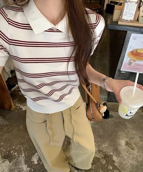 AsheKsha(アシクシャ)の「カレッジスタイルのポロネックストライプニット半袖トップス(Tシャツ/カットソー・レディース・ホワイト/ネイビー・M)」の3枚目の写真
