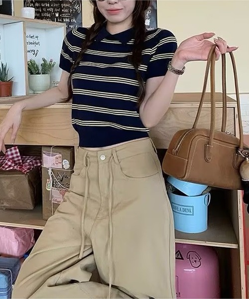 AsheKsha(アシクシャ)の「カレッジスタイルのポロネックストライプニット半袖トップス(Tシャツ/カットソー・レディース・ホワイト/ネイビー・M)」の12枚目の写真