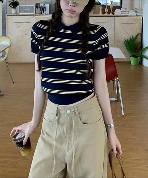 AsheKsha(アシクシャ)の「カレッジスタイルのポロネックストライプニット半袖トップス(Tシャツ/カットソー・レディース・ホワイト/ネイビー・M)」の13枚目の写真