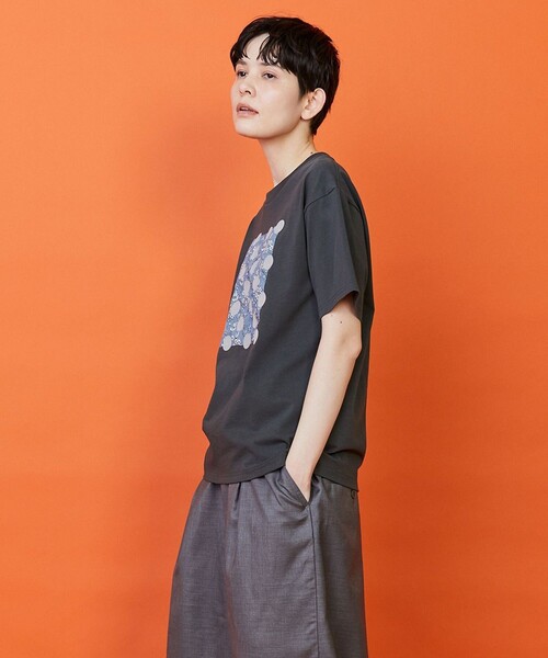 FRAPBOIS（フラボア）の「ガーデンフローＴシャツ（Tシャツ/カットソー・レディース・チャコールグレー/クリーム・1/2）」の10枚目の写真
