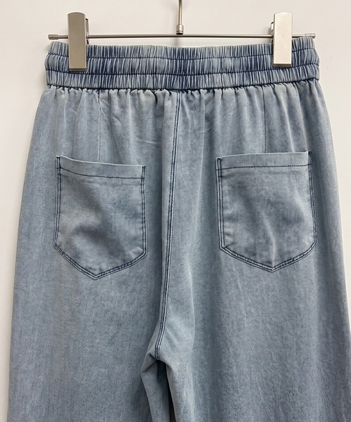 Kuroba（クロバ）の「ハイウエストデニムストレートパンツ（デニムパンツ・レディース・ブルー/ブラック・S/M/L）」の12枚目の写真
