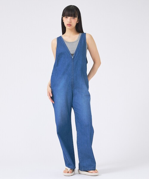 Johnbull(ジョンブル)の「【JOHNBULL/ジョンブル】デニムオールインワン/ワイドシルエット/Vネック【WEB限定】(その他パンツ・レディース・ブルー・フリー)」の3枚目の写真