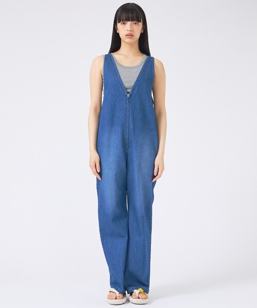 Johnbull(ジョンブル)の「【JOHNBULL/ジョンブル】デニムオールインワン/ワイドシルエット/Vネック【WEB限定】(その他パンツ・レディース・ブルー・フリー)」の4枚目の写真