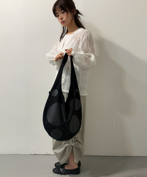 Salad bowls（サラダボール）の「FIG DOT BAG [BLACK]（ショルダーバッグ・レディース・ブラック・FREE）」の11枚目の写真