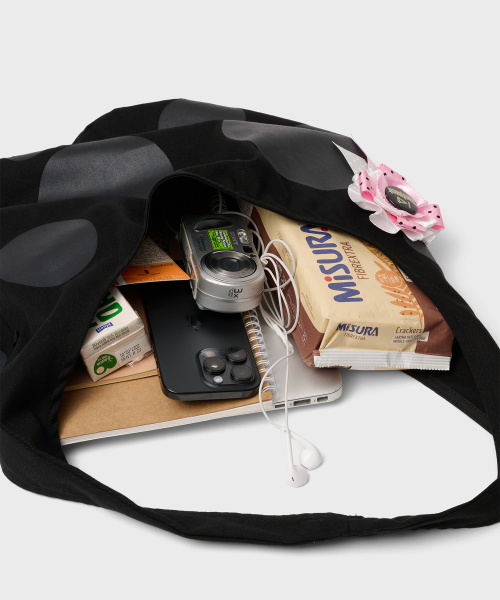Salad bowls（サラダボール）の「FIG DOT BAG [BLACK]（ショルダーバッグ・レディース・ブラック・FREE）」の22枚目の写真