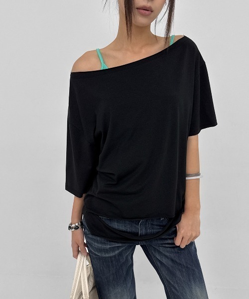 BLACKUP（ブラックアップ）の「[MADE] ティッツティーカットアウトオフショルダー半袖Tシャツ（Tシャツ/カットソー・レディース・ホワイト/ブラック/ミント・FREE）」の2枚目の写真
