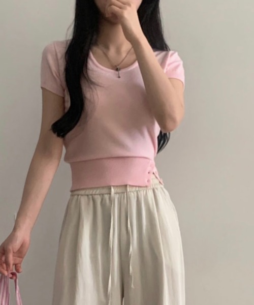FAVORITO(ファヴォリート)の「Uネック半袖ニットトップス(ニット/セーター・レディース・ブルー/ピンク/ネイビー/ベージュ/ライトベージュ/グリーン・F)」の6枚目の写真